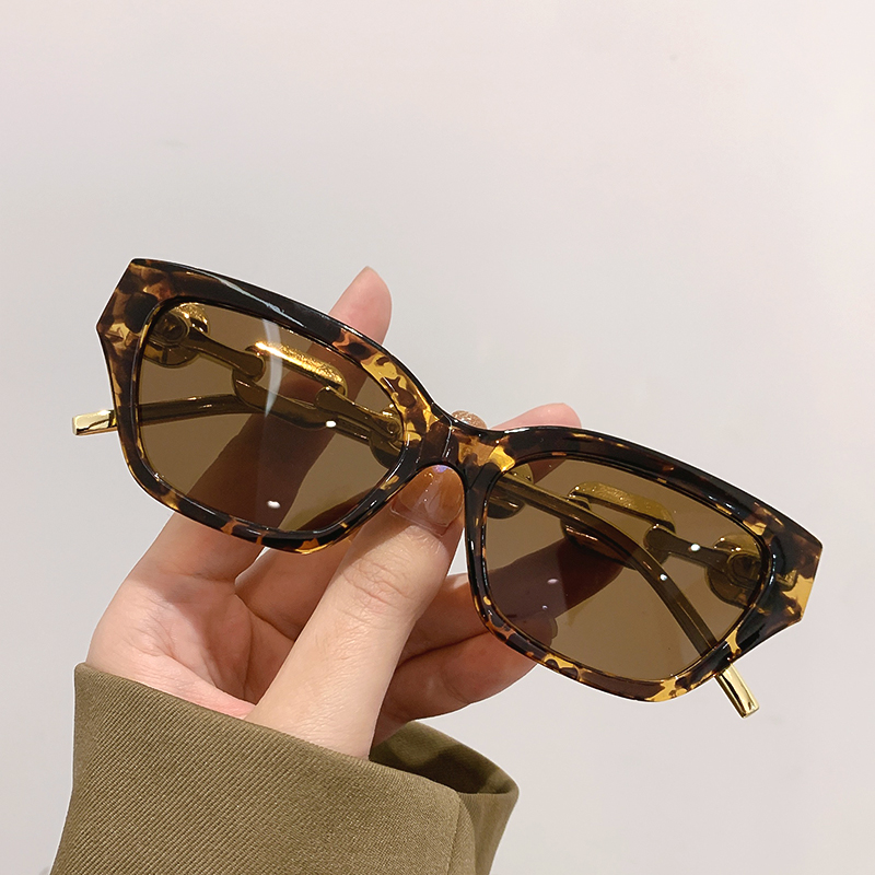 Vintage Fashion Trends - Classic Casual Sunglasses For Women Men
