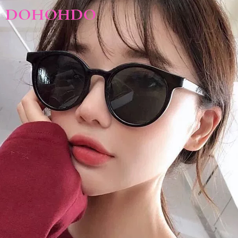 Vintage Fashion Photography - Vintage Classic Oval Sunglasses Women Men