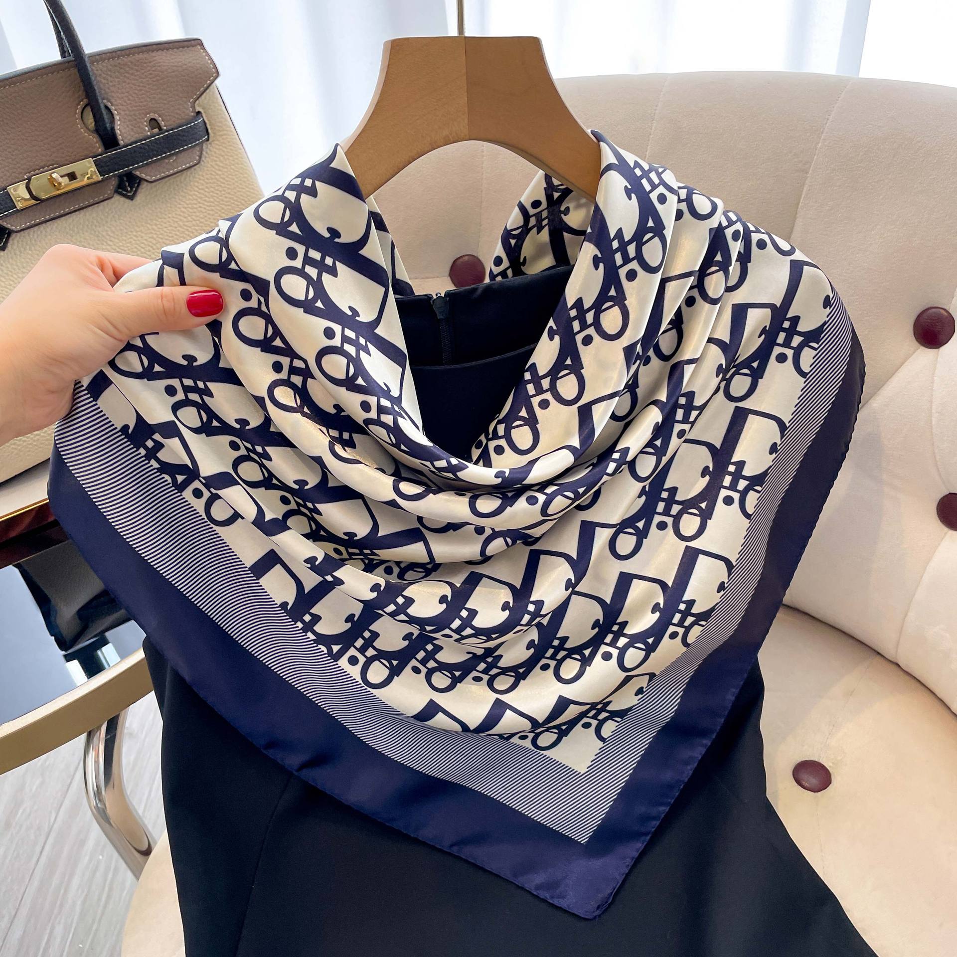 Vintage Fashion Hijab - 1 Pcs 90cm Ladies' Silk Scarf