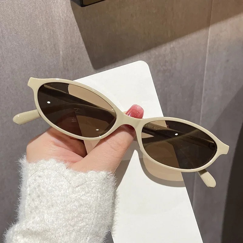 New Retro Sexy Cat Eye Sunglas - Vintage Fashion Trends 评论和价格