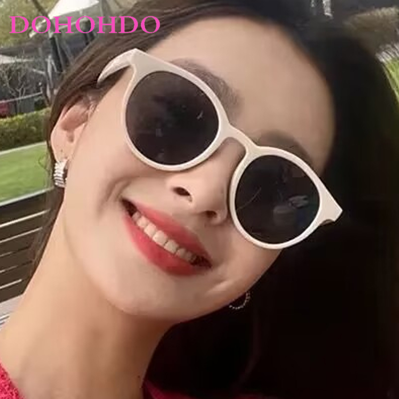 Vintage Classic Oval Sunglasse - Vintage Fashion Photography 评论和价格